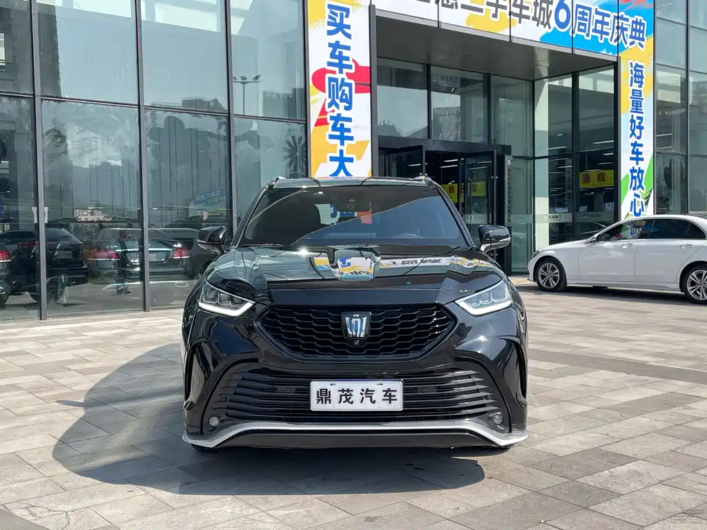 Toyota Toyota Crown Kluger 2021 2.5L HEV AWD Premium Edition 2021 - thumbnail 3