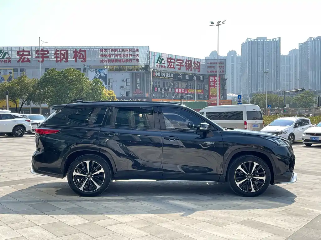 Toyota Toyota Crown Kluger 2021 2.5L HEV AWD Premium Edition 2021 - thumbnail 8