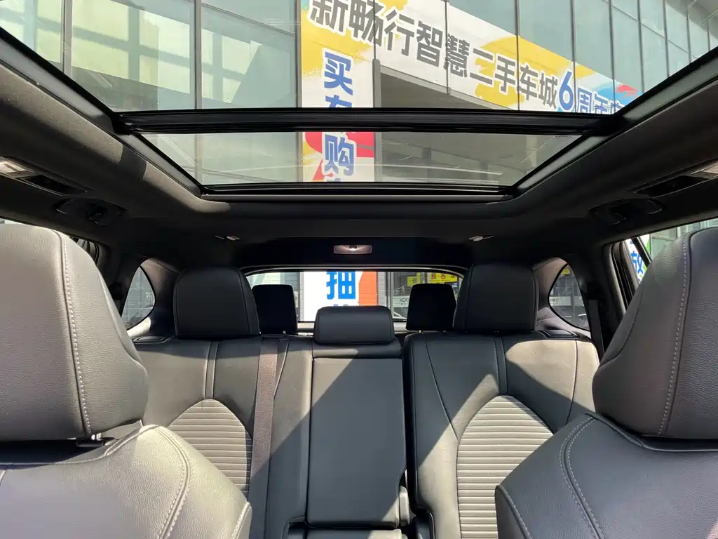 Toyota Toyota Crown Kluger 2021 2.5L HEV AWD Premium Edition 2021 - thumbnail 25