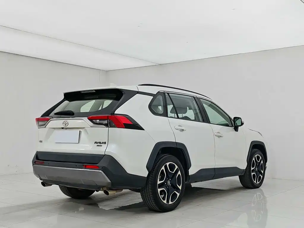 Toyota RAV4 2020 2.0L CVT AWD Premium Edition 2021 - thumbnail 6