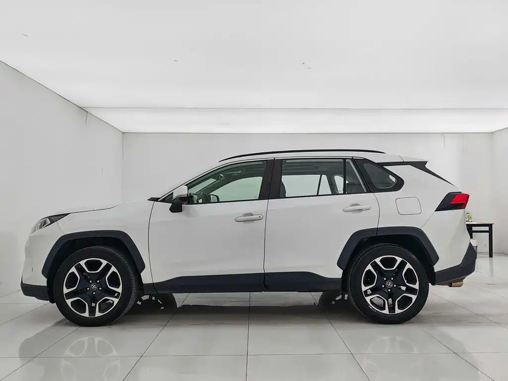 Toyota RAV4 2020 2.0L CVT AWD Premium Edition 2021 - thumbnail 7