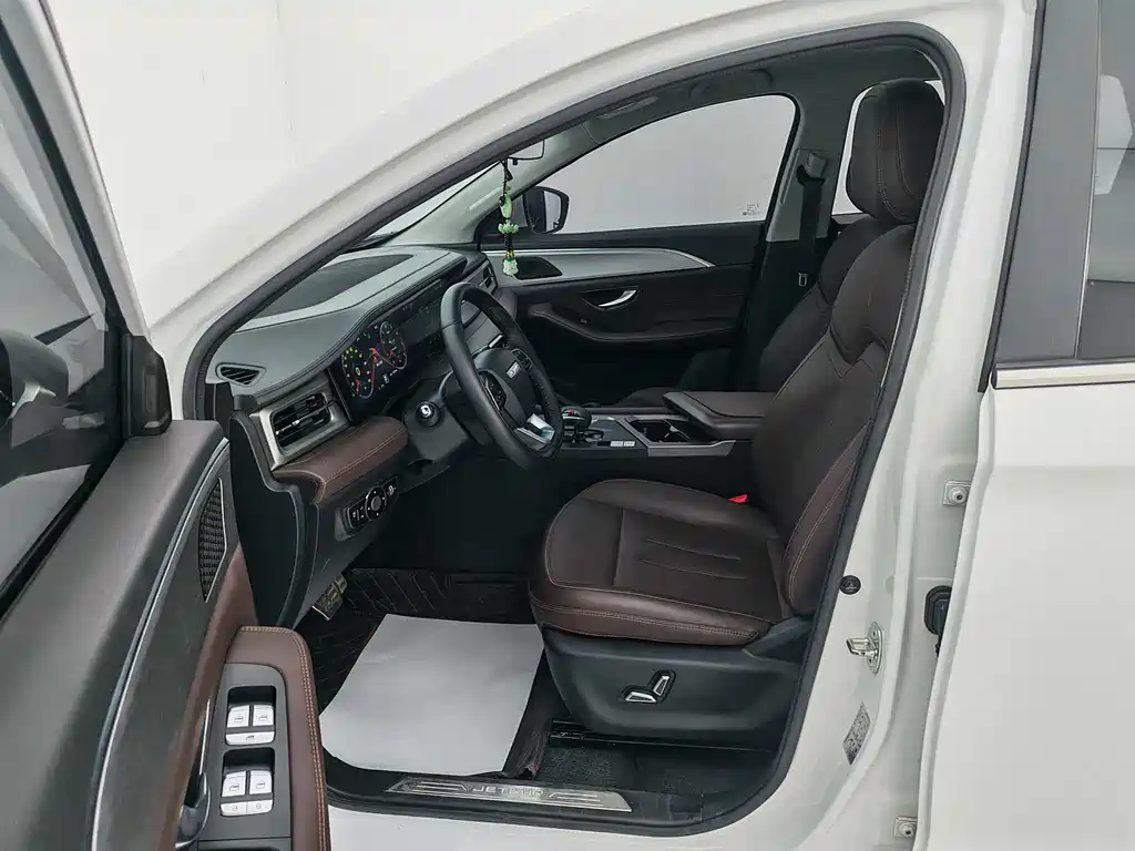 Jetour Jetour X90 Plus 2023 1.6TD DCT Villa 5-seater 2023 - thumbnail 7
