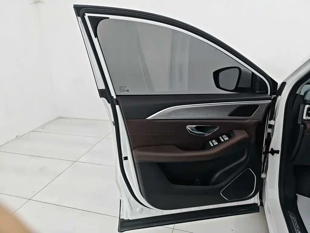 Jetour Jetour X90 Plus 2023 1.6TD DCT Villa 5-seater 2023 - thumbnail 8