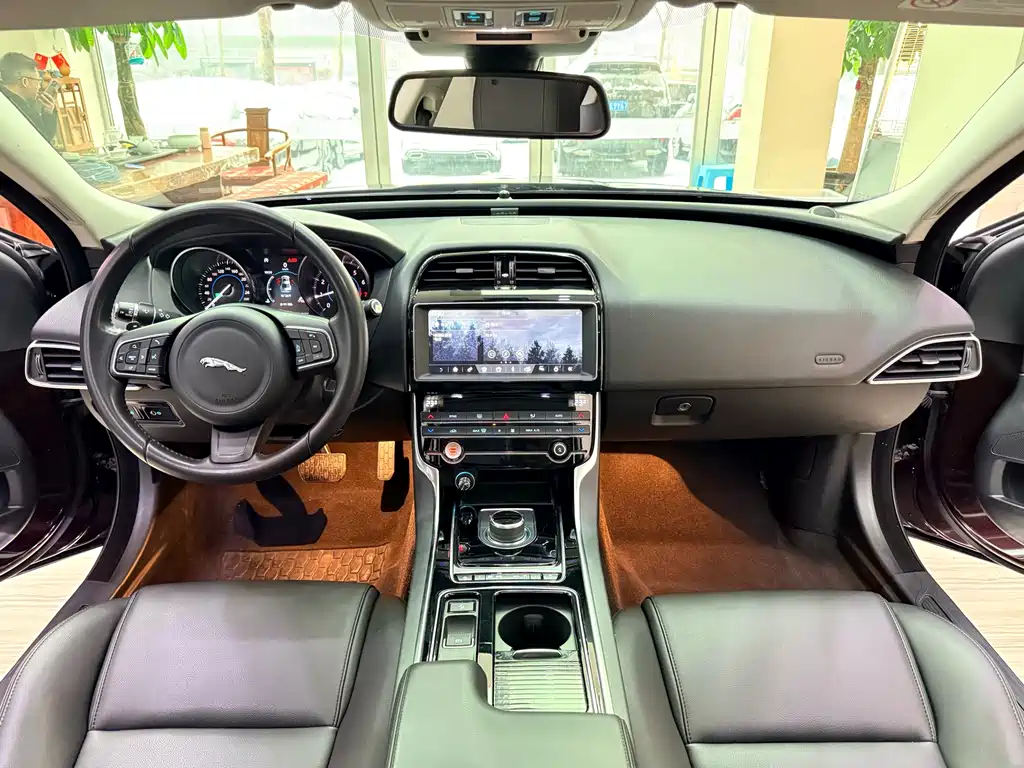 Jaguar Jaguar XEL 2019 2.0T 200PS Prestige Edition 2019 - thumbnail 7