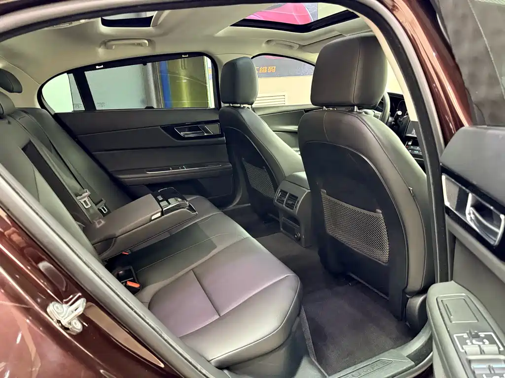 Jaguar Jaguar XEL 2019 2.0T 200PS Prestige Edition 2019 - thumbnail 11