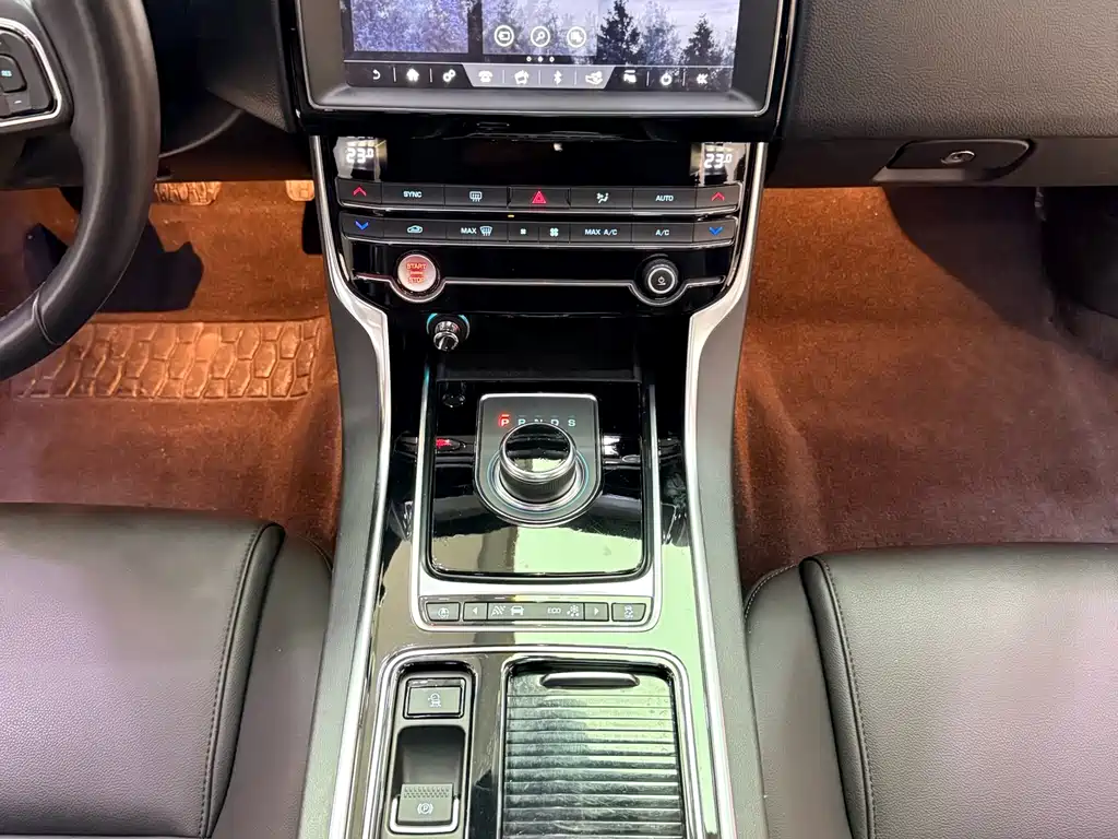 Jaguar Jaguar XEL 2019 2.0T 200PS Prestige Edition 2019 - thumbnail 15