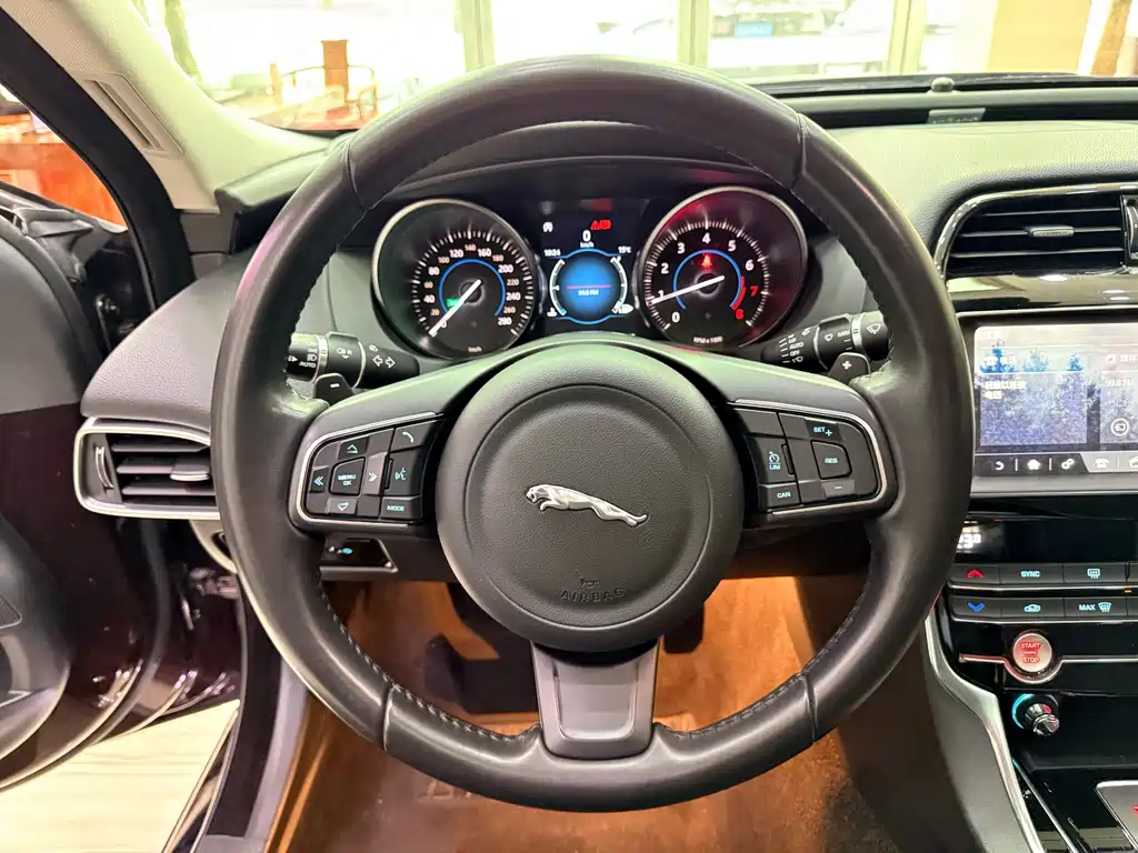 Jaguar Jaguar XEL 2019 2.0T 200PS Prestige Edition 2019 - thumbnail 16