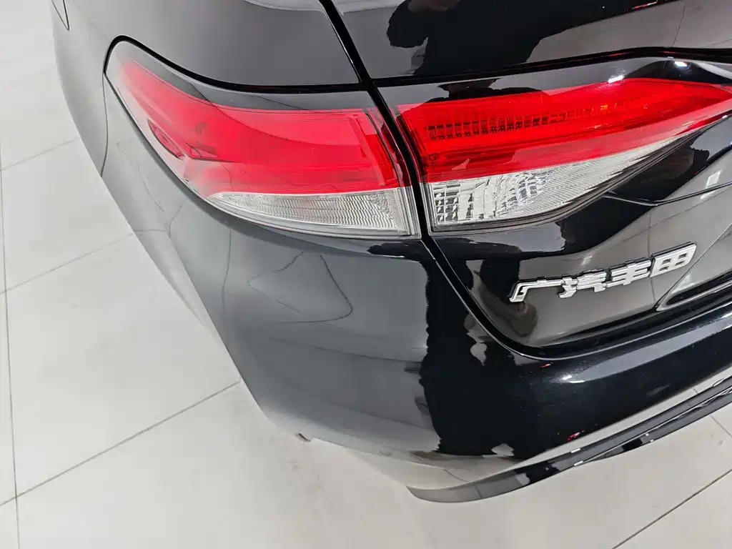 Toyota Toyota Corolla Hybrid 2021 1.8H E-CVT Luxury Edition 2023 - thumbnail 18