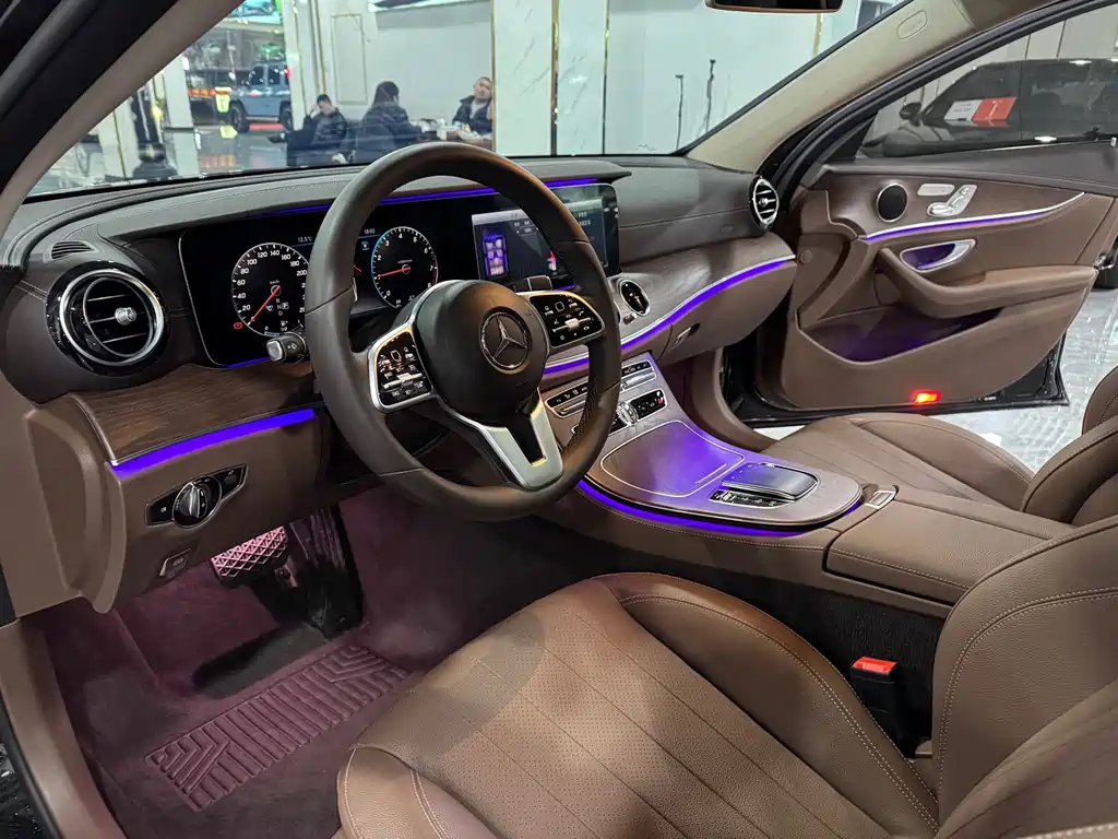 Mercedes-Benz Mercedes-Benz E-Class 2020 E 300 L Fashion Edition 2020 - thumbnail 4