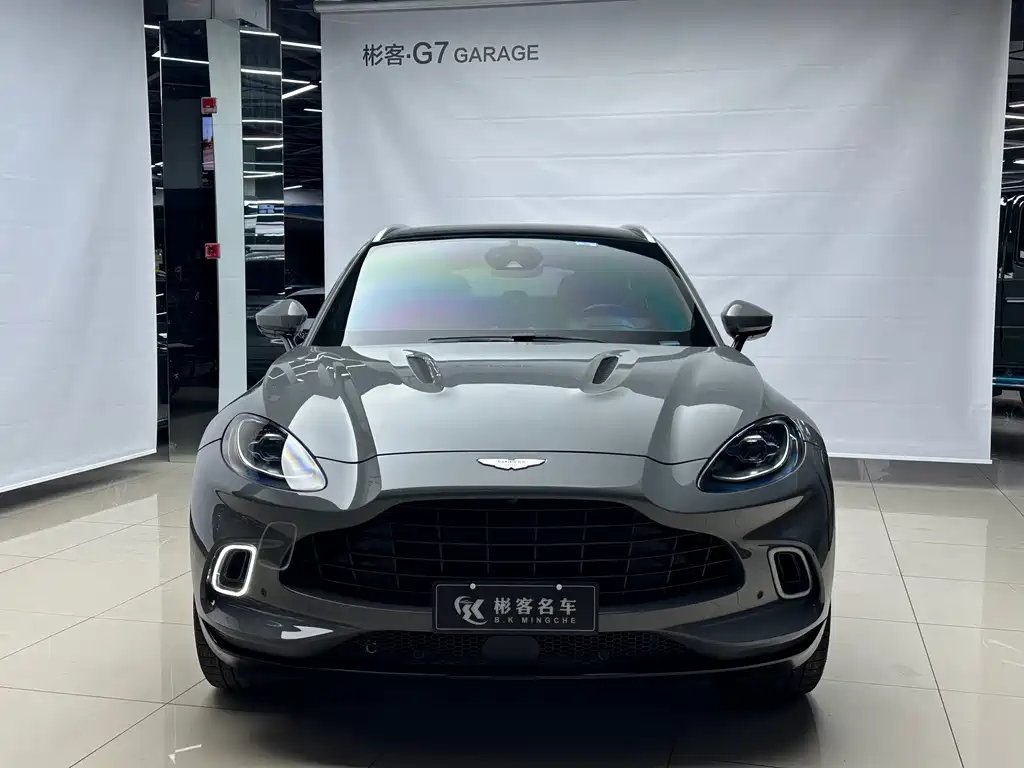 Aston Martin Aston Martin DBX 2022 3.0T Straight-Six 2022 - thumbnail 2
