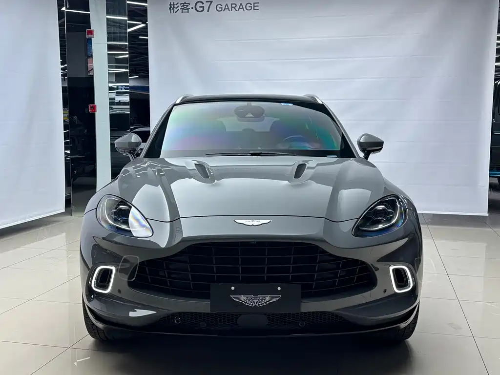 Aston Martin Aston Martin DBX 2022 3.0T Straight-Six 2022 - thumbnail 3