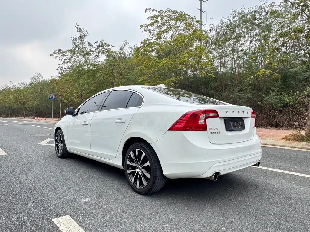 Volvo Volvo S60 2019 S60L T3 Intelli Edition 2019 - thumbnail 13