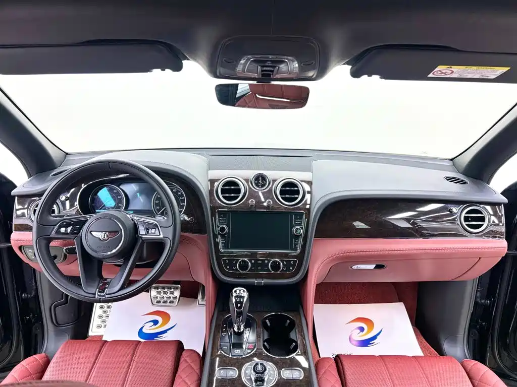 Bentley Bentayga 2016 6.0T Standard Edition 2018 - thumbnail 7