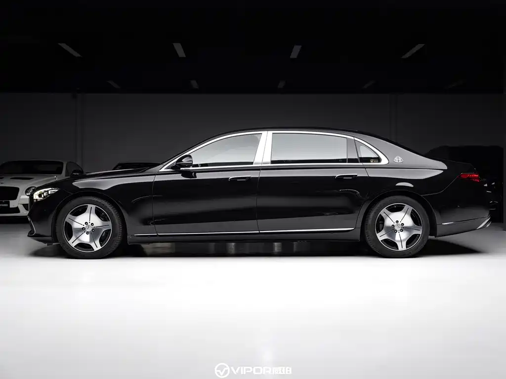 Mercedes-Benz Maybach S-Class 2023 S 480 4MATIC 2022 - thumbnail 5