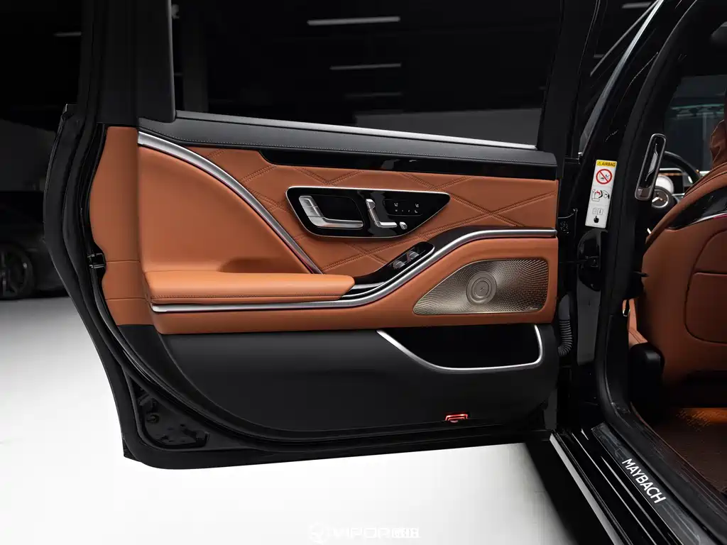 Mercedes-Benz Maybach S-Class 2023 S 480 4MATIC 2022 - thumbnail 11
