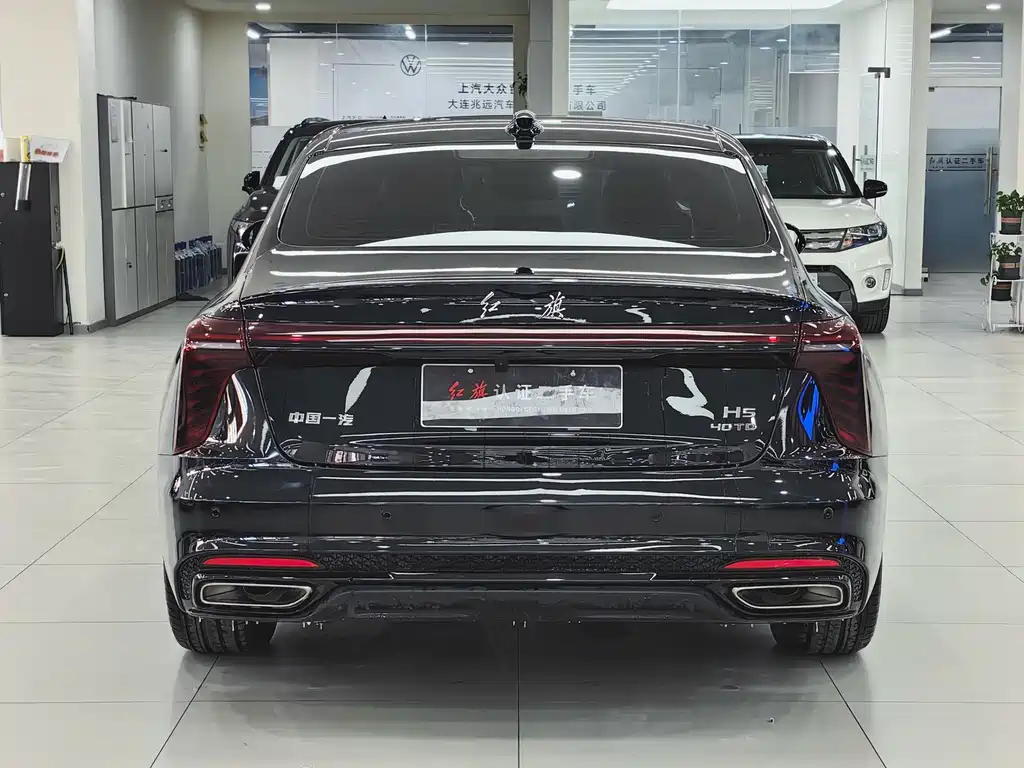 Hongqi Hongqi H5 2025 2.0T Automatic Xuan Ying Edition 2025 - thumbnail 10