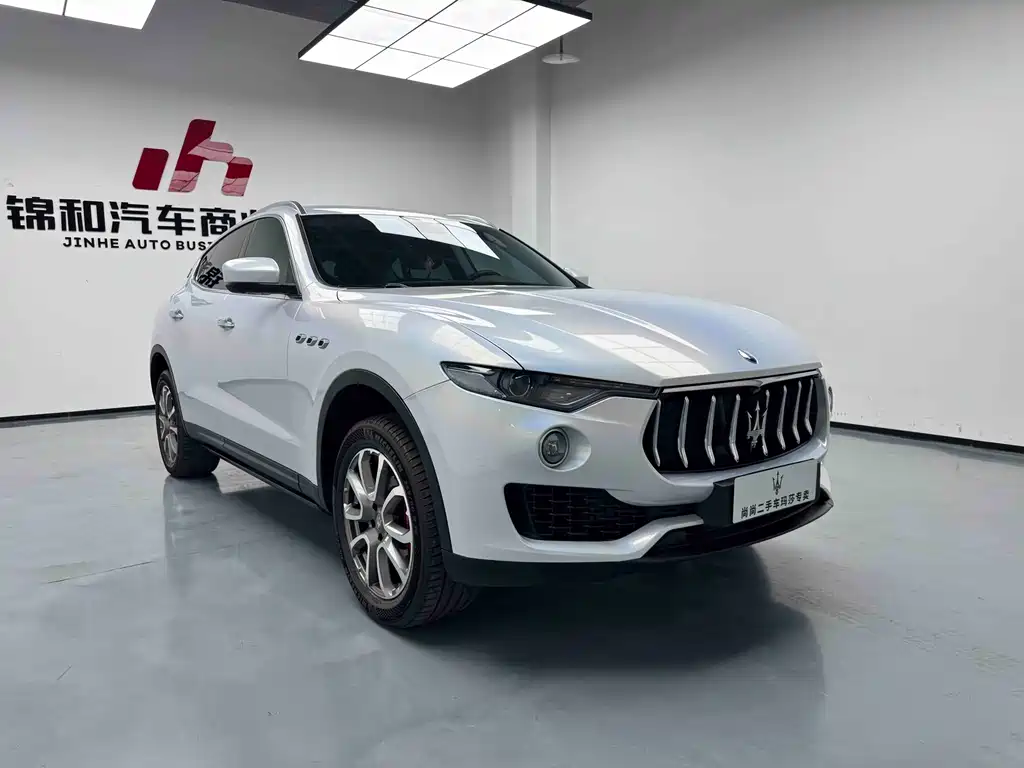 Maserati Maserati Levante 2016 3.0T Standard 2017 - thumbnail 3