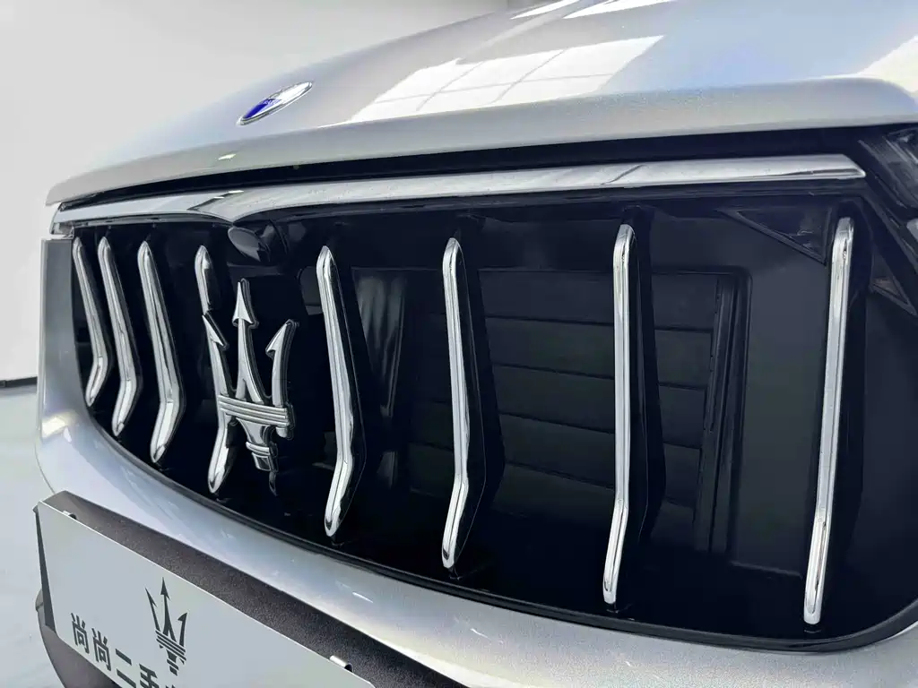 Maserati Maserati Levante 2016 3.0T Standard 2017 - thumbnail 4
