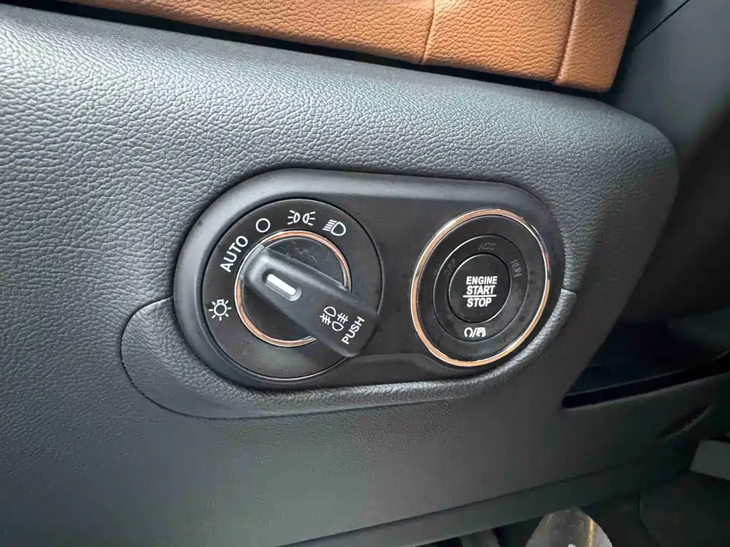 Maserati Maserati Levante 2016 3.0T Standard 2017 - thumbnail 10
