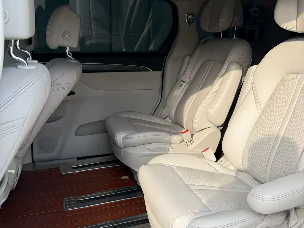 Buick Buick GL8 2020 ES Landmark 653T Comfort Edition 2021 - thumbnail 5