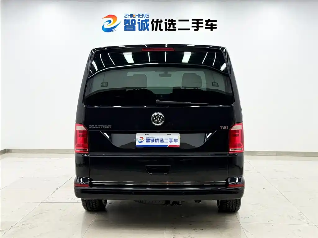 Volkswagen Volkswagen Multivan 2017 2.0 TSI Comfortline 7-seater AWD 2017 - thumbnail 3