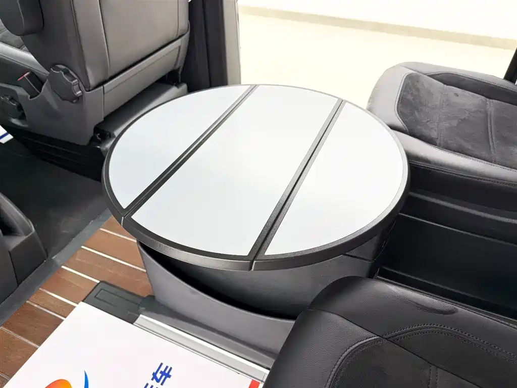 Volkswagen Volkswagen Multivan 2017 2.0 TSI Comfortline 7-seater AWD 2017 - thumbnail 8