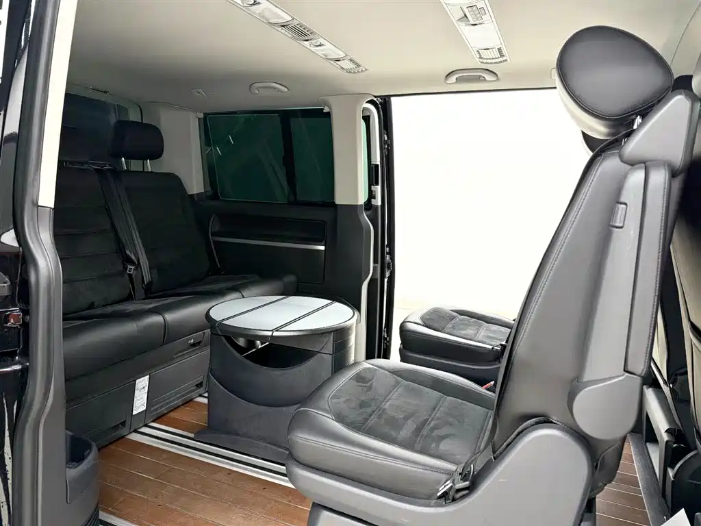 Volkswagen Volkswagen Multivan 2017 2.0 TSI Comfortline 7-seater AWD 2017 - thumbnail 9