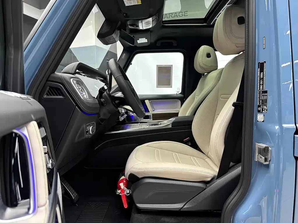 Mercedes-Benz Mercedes-Benz G-Class 2025 G 450 d 2026 - thumbnail 9