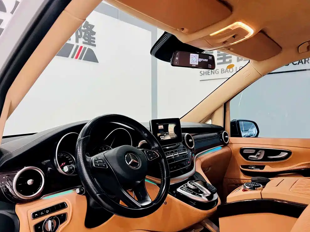 Mercedes-Benz Mercedes-Benz V-Class 2017 V 260 L Exclusive Long Wheelbase Edition 2020 - thumbnail 5
