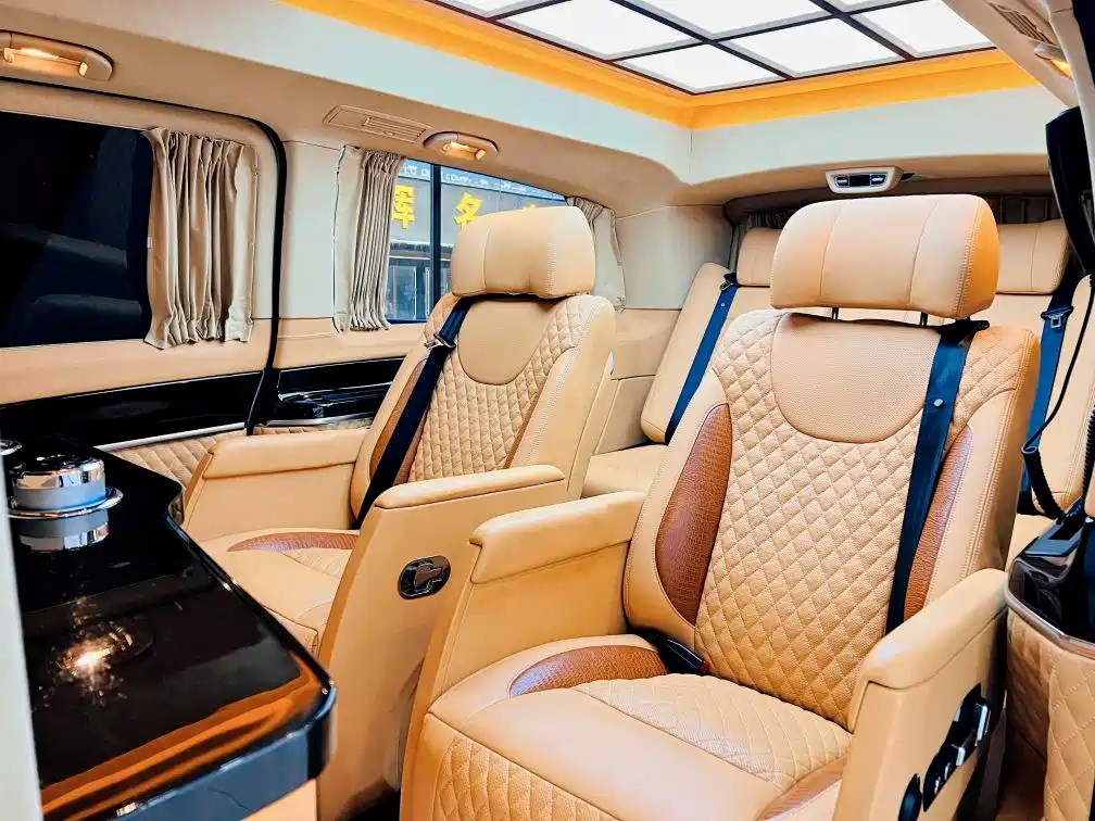 Mercedes-Benz Mercedes-Benz V-Class 2017 V 260 L Exclusive Long Wheelbase Edition 2020 - thumbnail 10