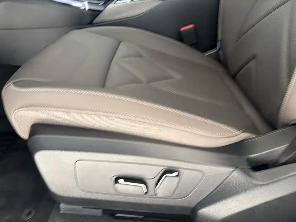 BMW BMW X3 2025 xDrive30L Leading Model M Sport Package 2025 - thumbnail 13
