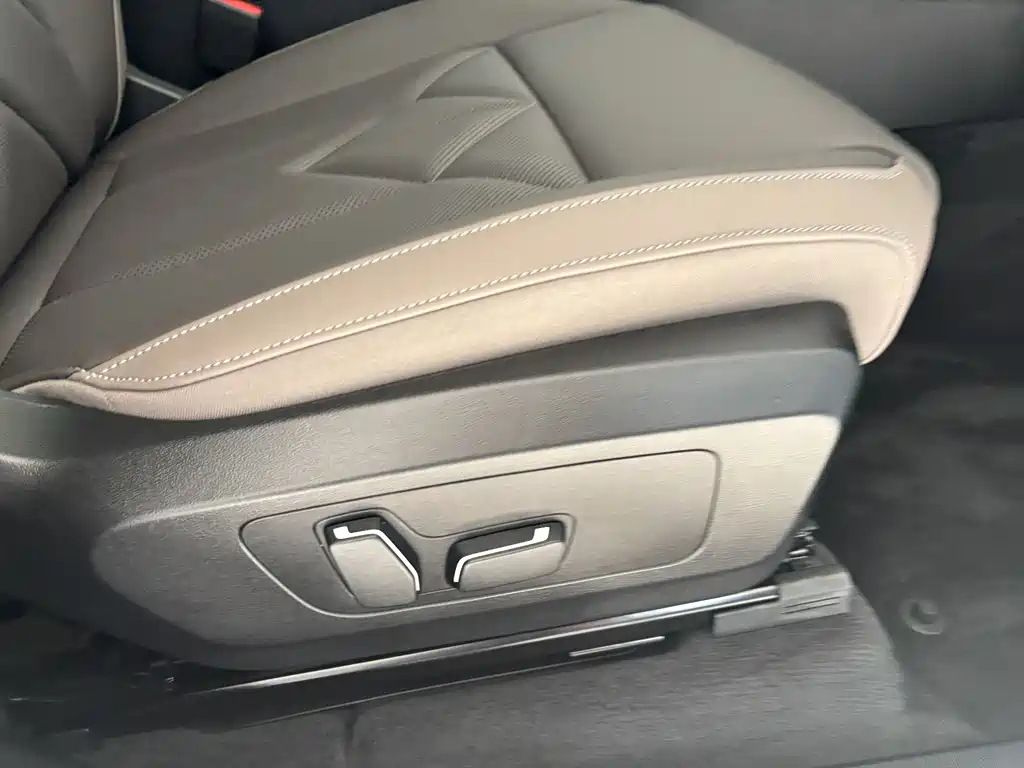 BMW BMW X3 2025 xDrive30L Leading Model M Sport Package 2025 - thumbnail 27