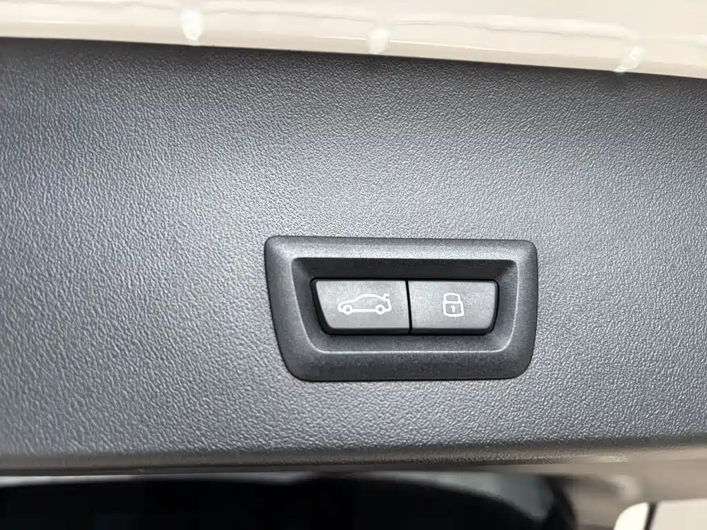 BMW BMW X3 2025 xDrive30L Leading Model M Sport Package 2025 - thumbnail 29