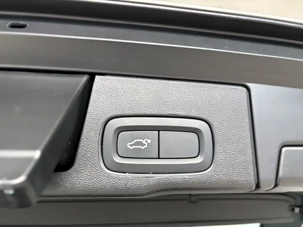Volvo Volvo XC60 2025 B5 AWD Momentum Luxury Edition 2025 - thumbnail 27