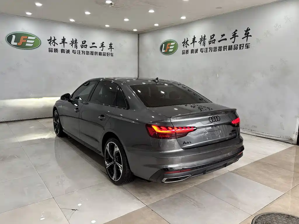 Audi Audi A4L 2025 200th Anniversary Edition 40 TFSI Luxury Dynamic B&O Starlight Edition 2025 - thumbnail 7
