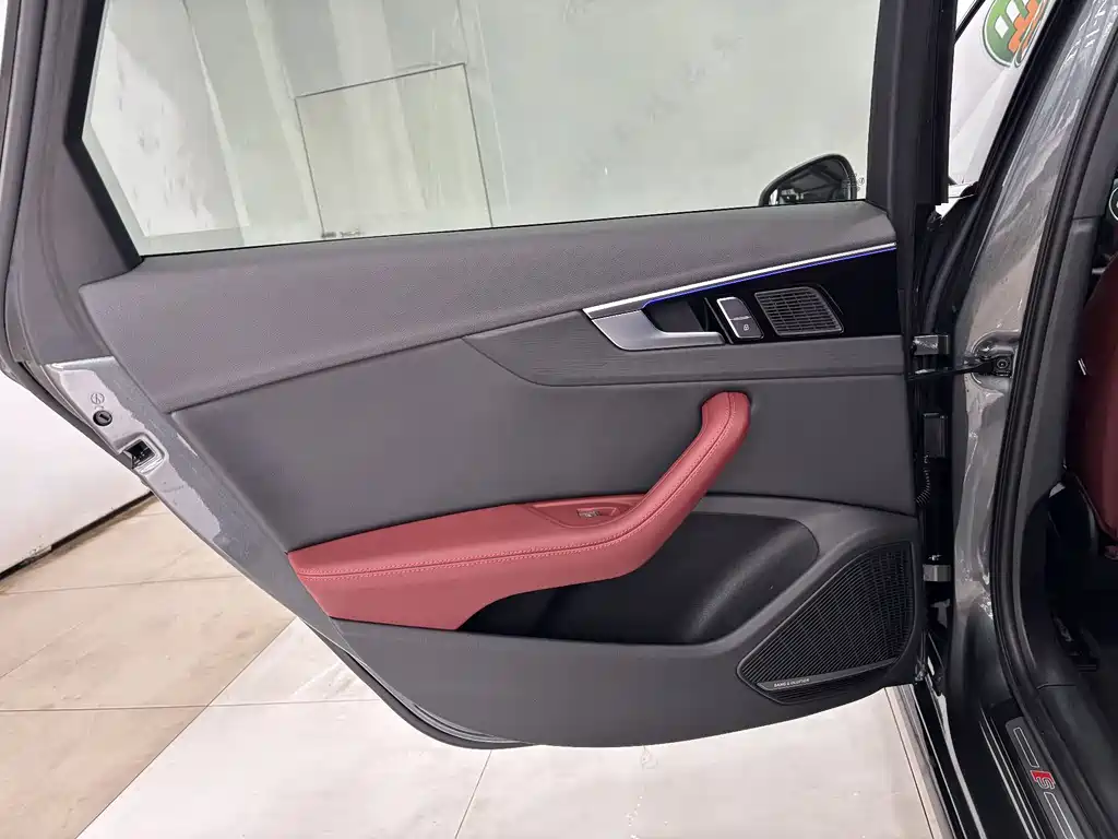Audi Audi A4L 2025 200th Anniversary Edition 40 TFSI Luxury Dynamic B&O Starlight Edition 2025 - thumbnail 22