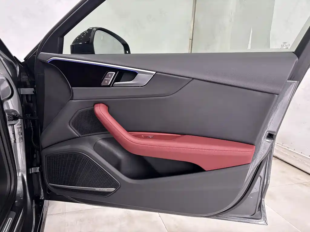 Audi Audi A4L 2025 200th Anniversary Edition 40 TFSI Luxury Dynamic B&O Starlight Edition 2025 - thumbnail 25
