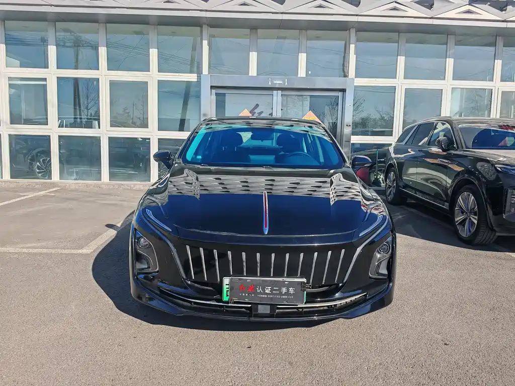 Hongqi Hongqi E-QM5 2023 Basic Mobility Edition 2022 - thumbnail 2