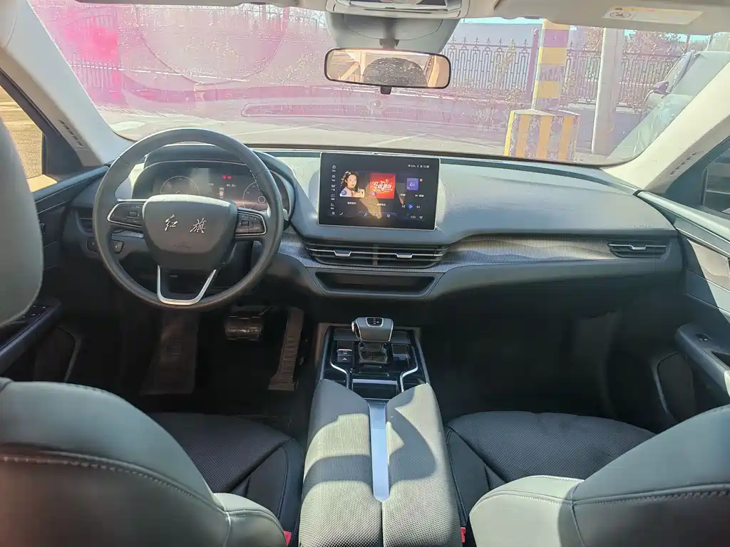 Hongqi Hongqi E-QM5 2023 Basic Mobility Edition 2022 - thumbnail 9