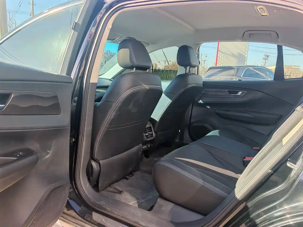 Hongqi Hongqi E-QM5 2023 Basic Mobility Edition 2022 - thumbnail 10