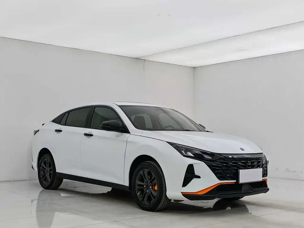 Dongfeng Fengshen Yi Xuan 2023 Mahle Edition 1.5L Automatic Chasing Shadow Edition 2024 - thumbnail 3