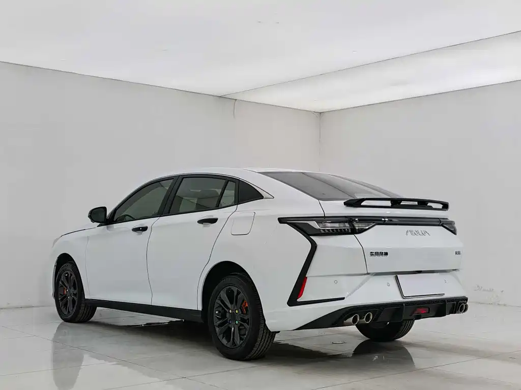 Dongfeng Fengshen Yi Xuan 2023 Mahle Edition 1.5L Automatic Chasing Shadow Edition 2024 - thumbnail 4