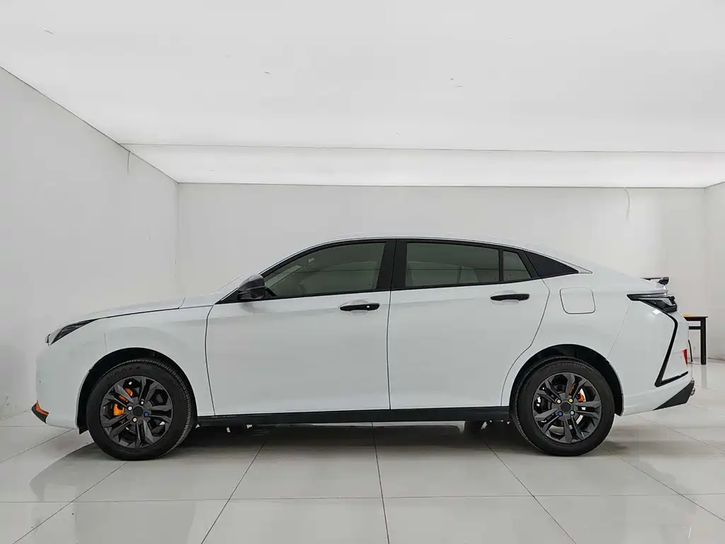 Dongfeng Fengshen Yi Xuan 2023 Mahle Edition 1.5L Automatic Chasing Shadow Edition 2024 - thumbnail 7