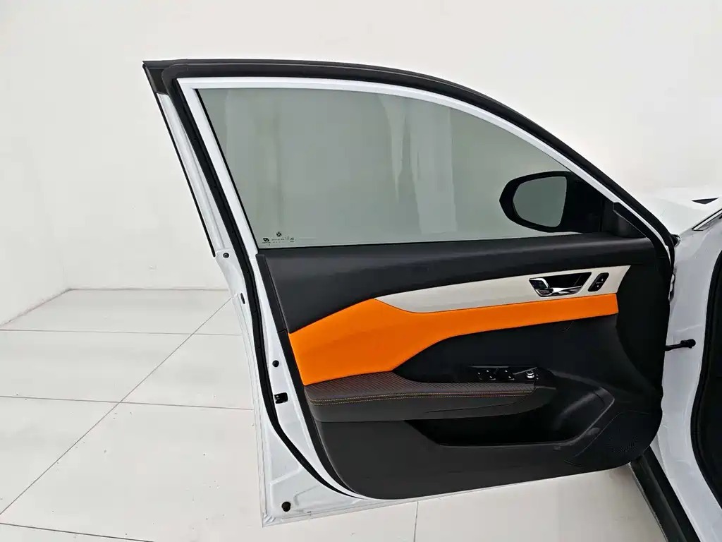 Dongfeng Fengshen Yi Xuan 2023 Mahle Edition 1.5L Automatic Chasing Shadow Edition 2024 - thumbnail 10
