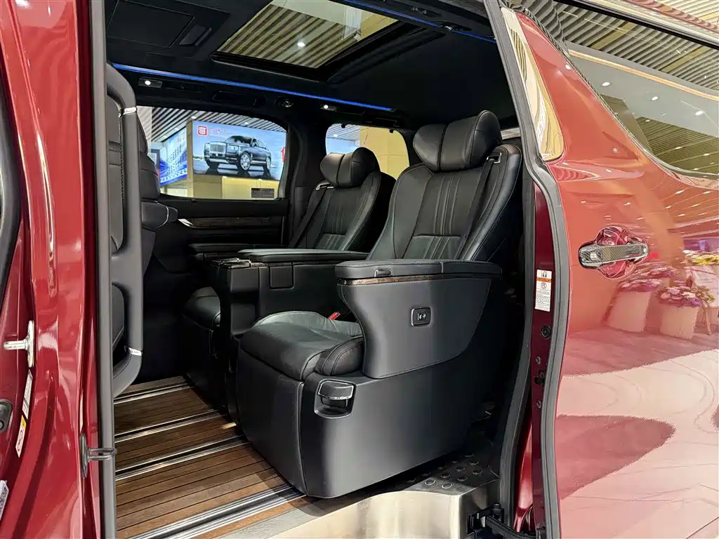 Toyota Alphard 2018 Model Year Facelift 3.5L Executive Version 2018 - thumbnail 12