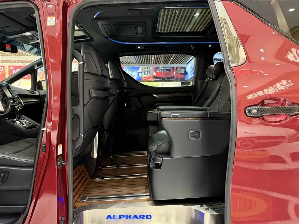 Toyota Alphard 2018 Model Year Facelift 3.5L Executive Version 2018 - thumbnail 13