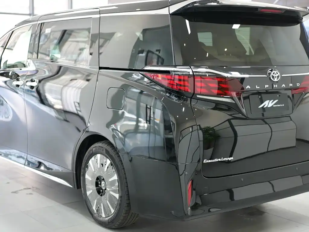 Toyota Alphard 2024 Model Hybrid 2.5L Executive Version 2026 - thumbnail 3