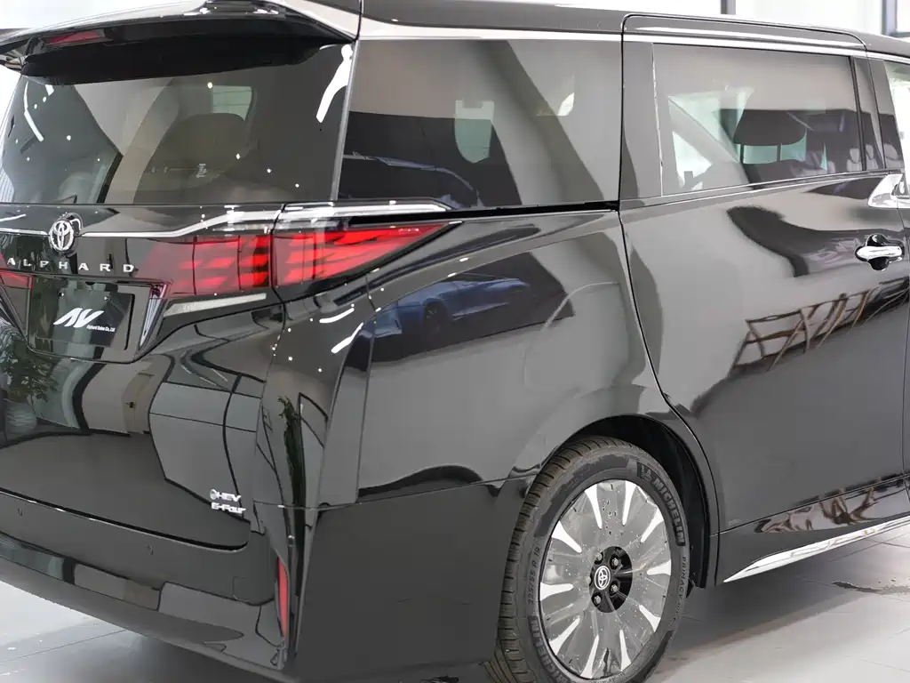 Toyota Alphard 2024 Model Hybrid 2.5L Executive Version 2026 - thumbnail 4