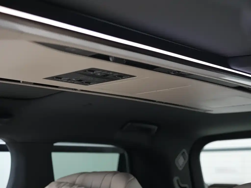 Toyota Alphard 2024 Model Hybrid 2.5L Executive Version 2026 - thumbnail 12