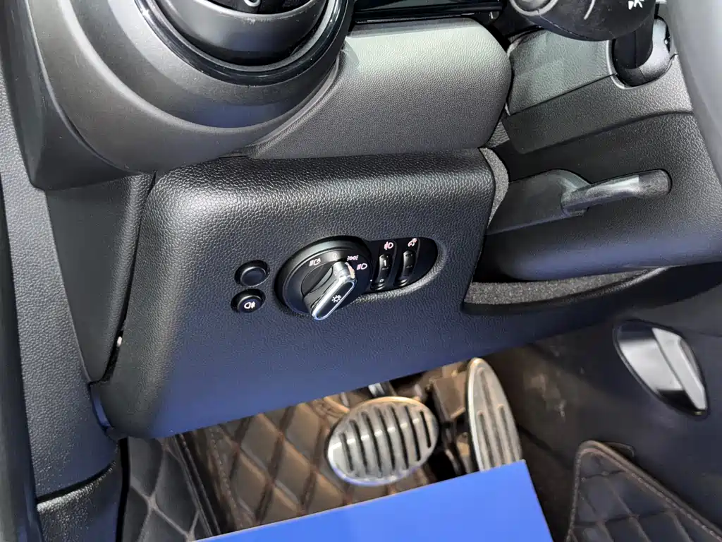 MINI MINI 2022 1.5T COOPER Black Badge Special Edition 2022 - thumbnail 11